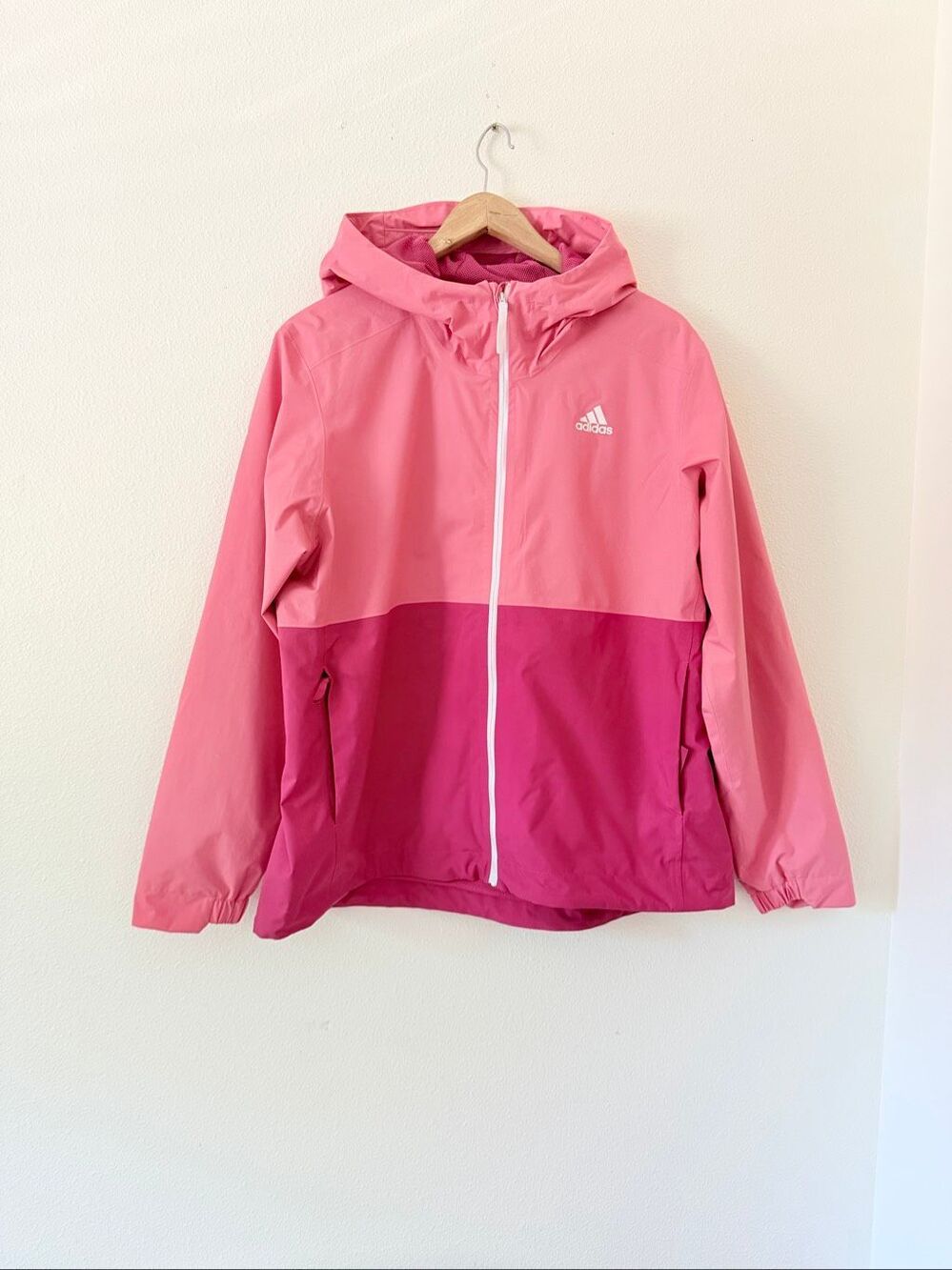 Adidas Women's Basic 3-Stripes Rain Jacket size XL